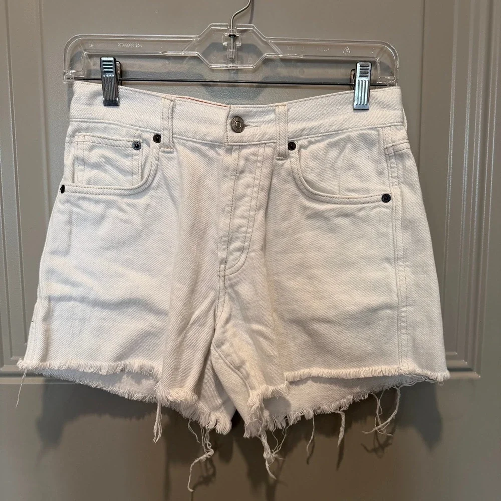 Free People We The‎ Free Ivy Mid Rise Short White Size 24